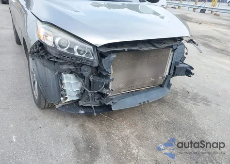 2017 Kia Sorento 3.3L Sx из США, поврежденный, VIN 5XYPKDA54HG304979